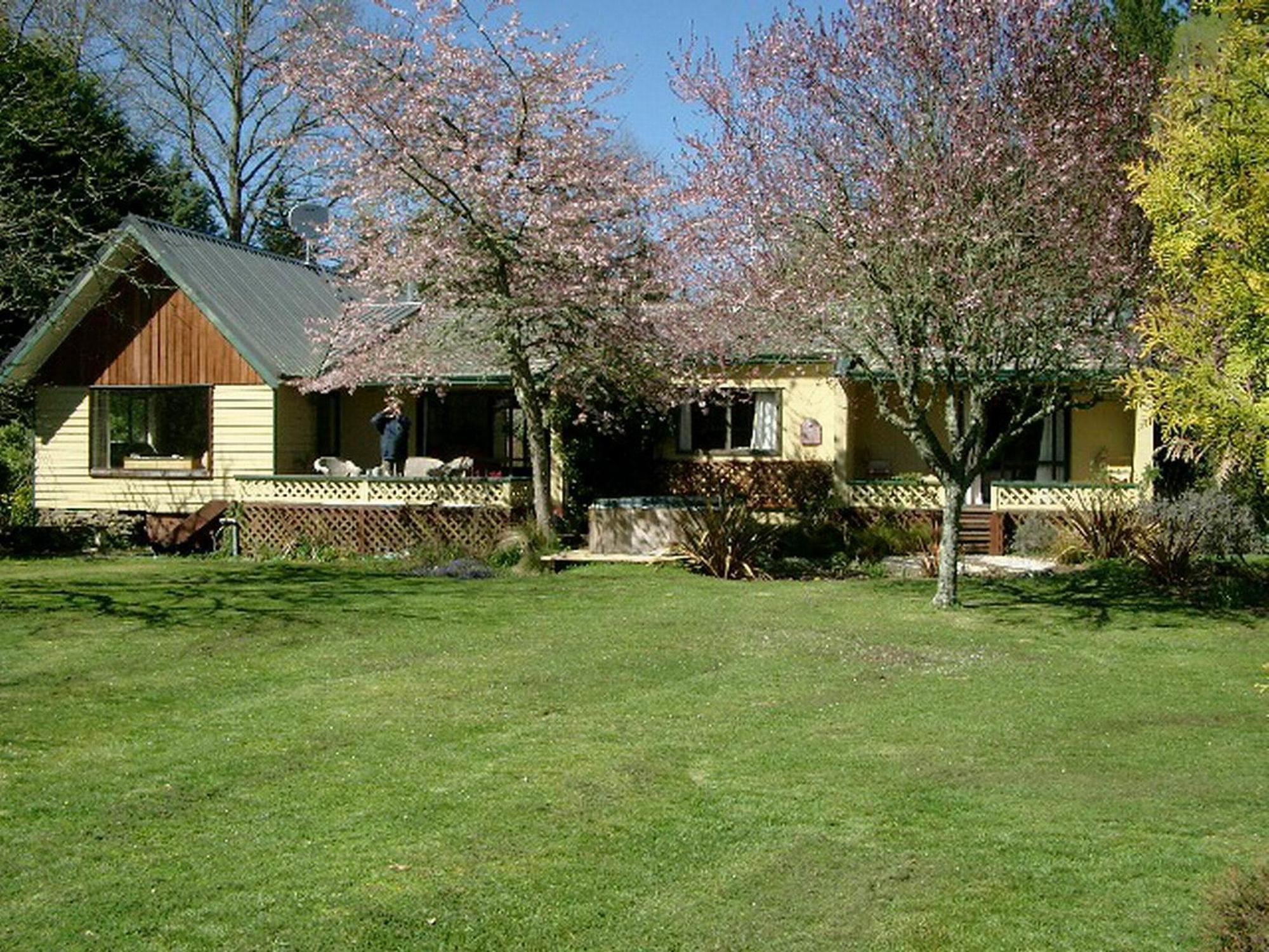 Aultmore Hollow Bed and Breakfast Lago Lago Taupo Esterno foto